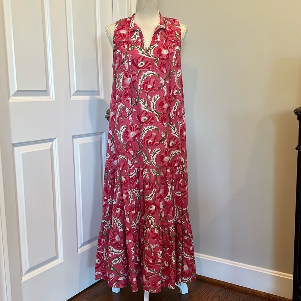 STARK MAXI DRESS
SLEEVELESS PINK FLOWERS
NWT